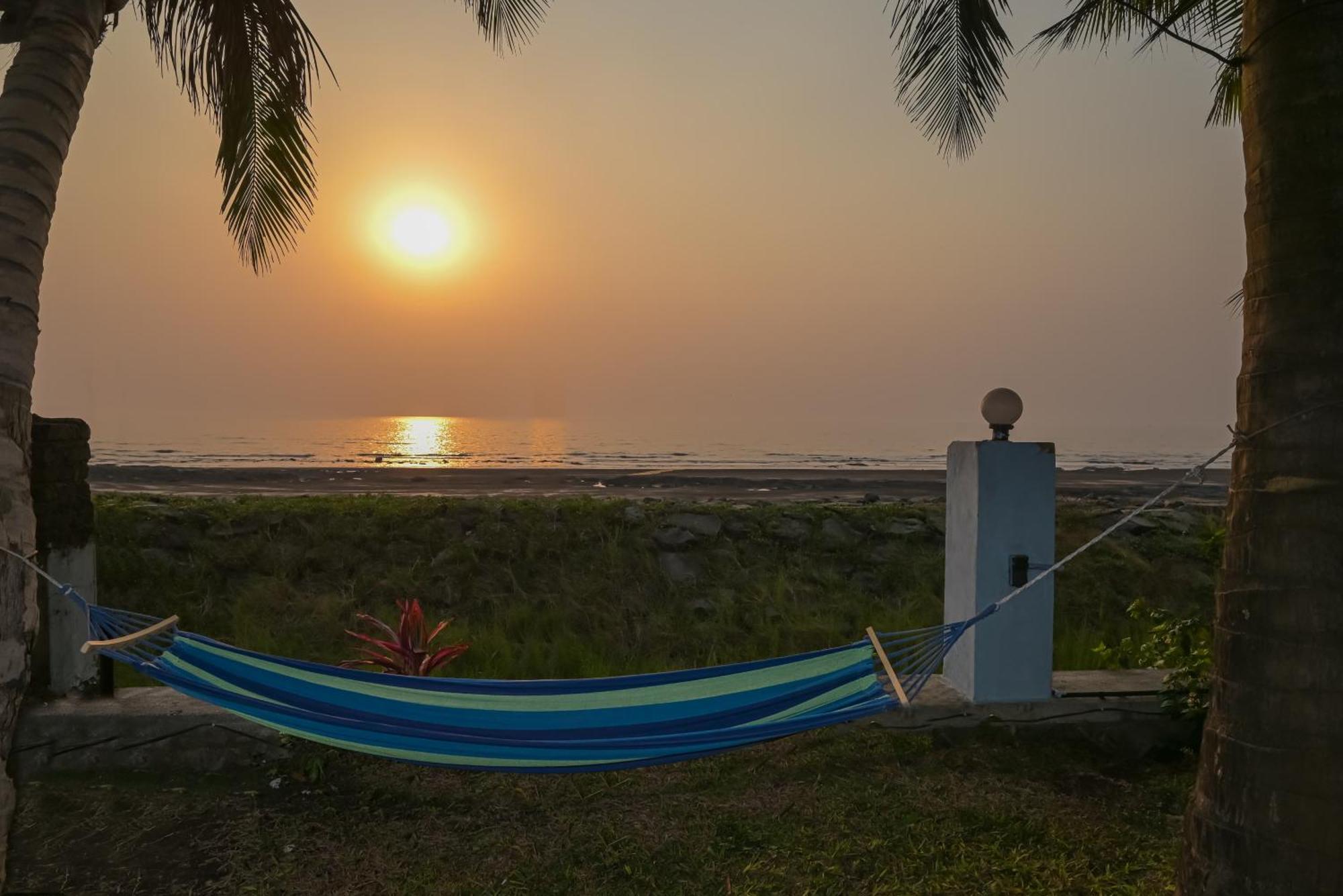 En Ocean Infinity Pool Villa Overlooking Sea ,Beach Touch Alibag Luaran gambar